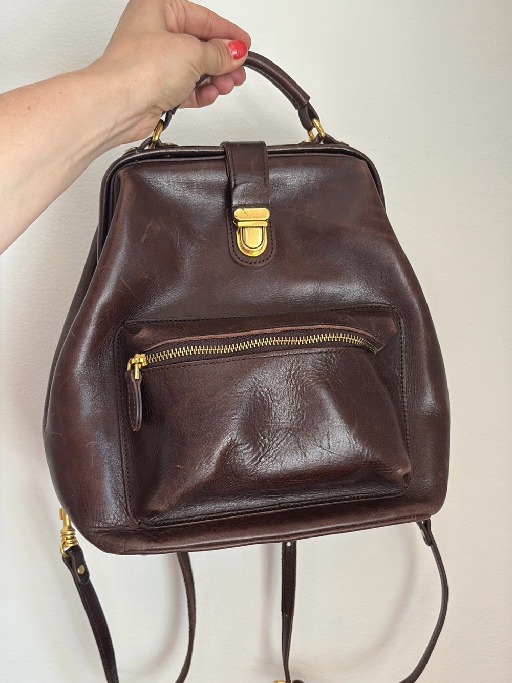 Old Trend genuine leather the doctor backpacks
